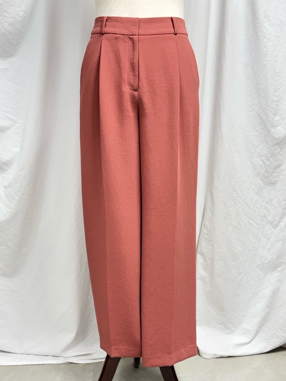 Ann Taylor Wide Leg Pants in warm Rose coral